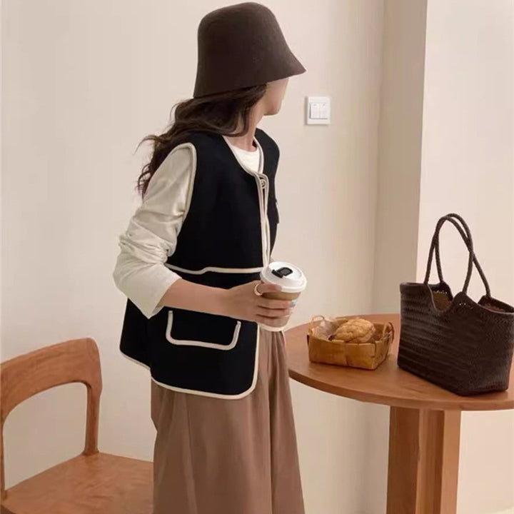 Damen Stilvolle Weste mit kontrastierenden Taschen und Knopfdetails Drune