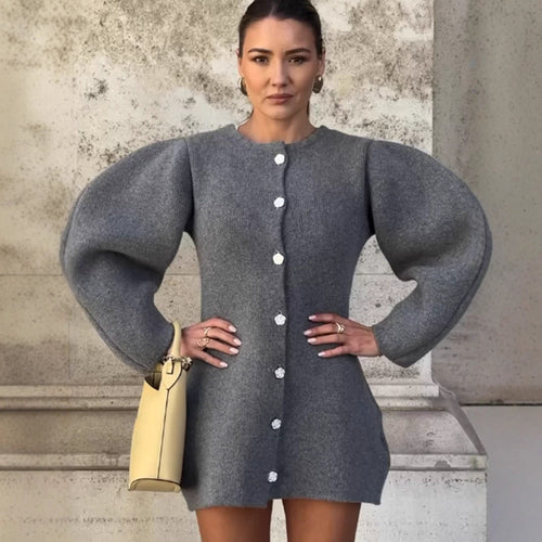 Damen Strickkleid mit voluminösen Ärmeln und eleganten Knopfdetails Drune