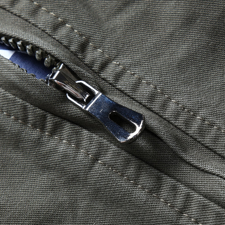 Herren Fliegerjacke im Utility‑Bomberstil mit Aufnäher‑Details und Pattentaschen Drune