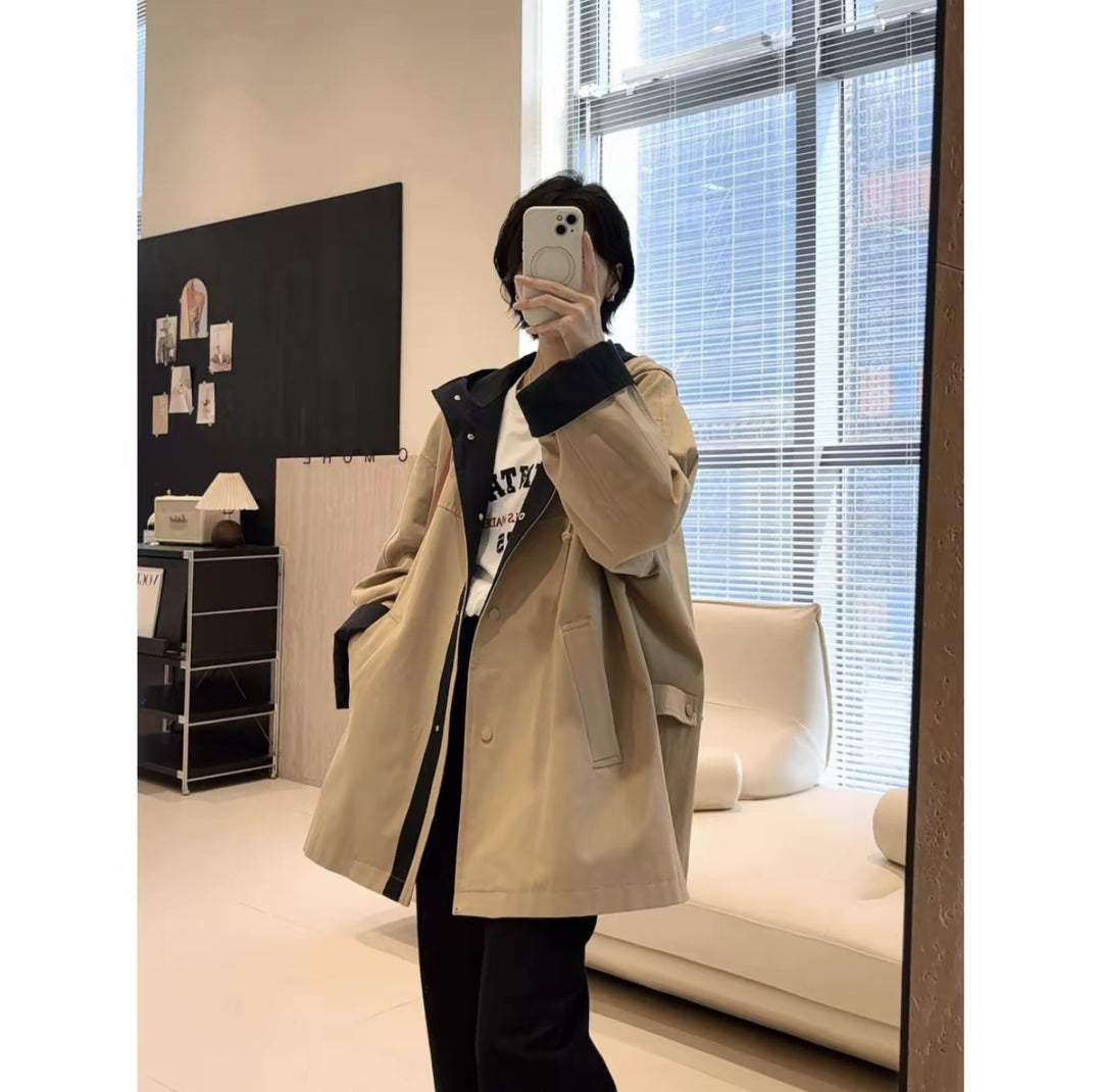 Unisex Oversized utilitarischer Trenchcoat mit kontrastiertem Innenfutter und Kapuze Drune