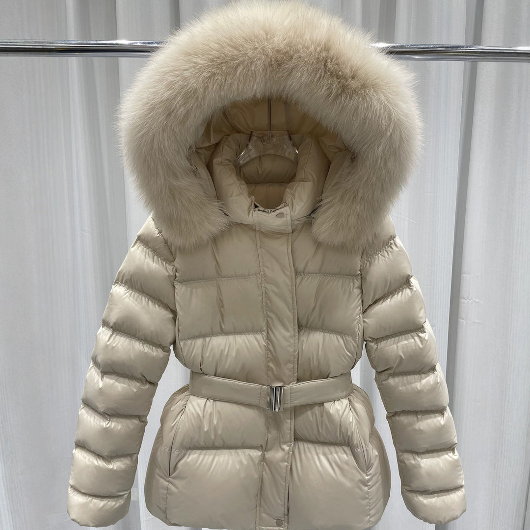 Damen Taillierte Stepp-Pufferjacke mit Gürtel, hohem Kragen und abnehmbarem Fellbesatz Drune