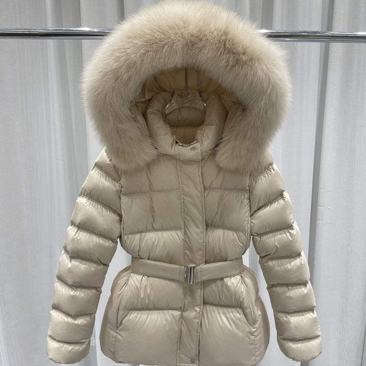 Damen Taillierte Stepp-Pufferjacke mit Gürtel, hohem Kragen und abnehmbarem Fellbesatz Drune