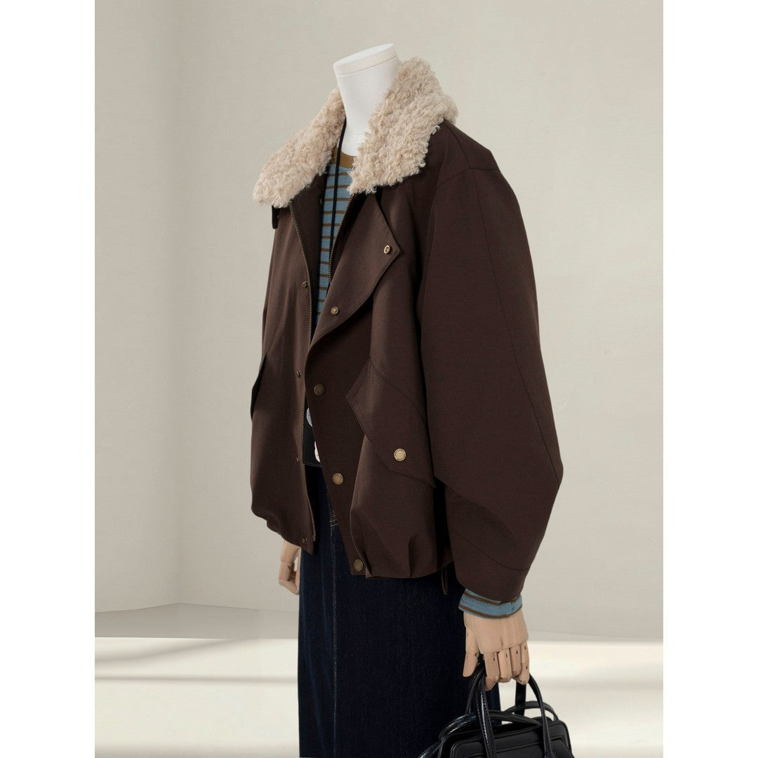 Damen Kurze Oversize-Bomberjacke mit Teddykragen und Druckknopfdetails Drune