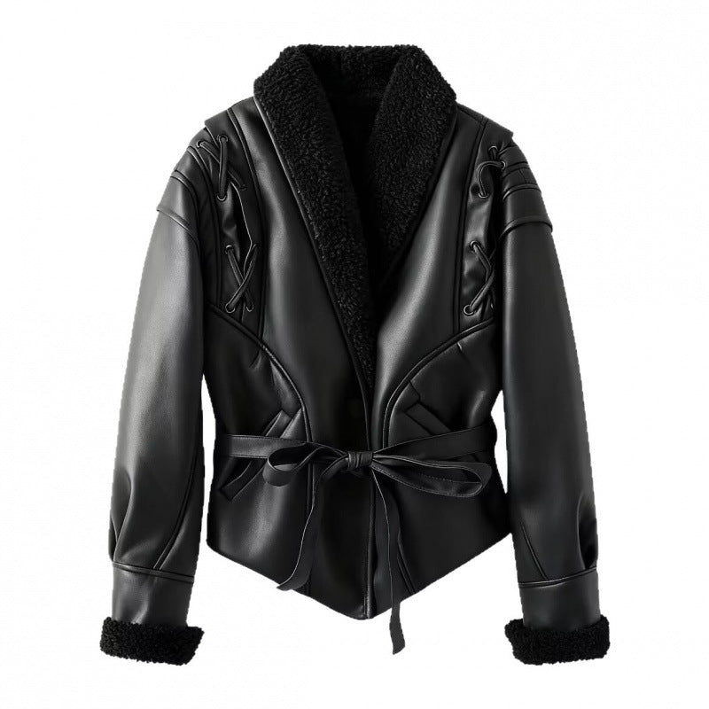 Damen Kunstlederjacke mit warmem Teddyfutter und eleganten Schnürdetails Drune