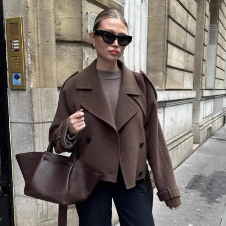 Damen modische Trenchjacke mit taillierbarem Gürtel und eleganten Knöpfen Drune