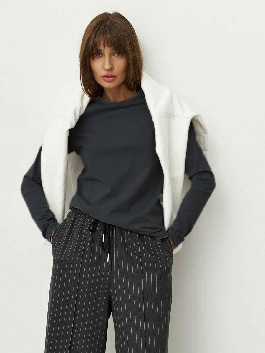 Damen Langarmshirt mit modernem Schnitt und figurfreundlicher Passform Drune