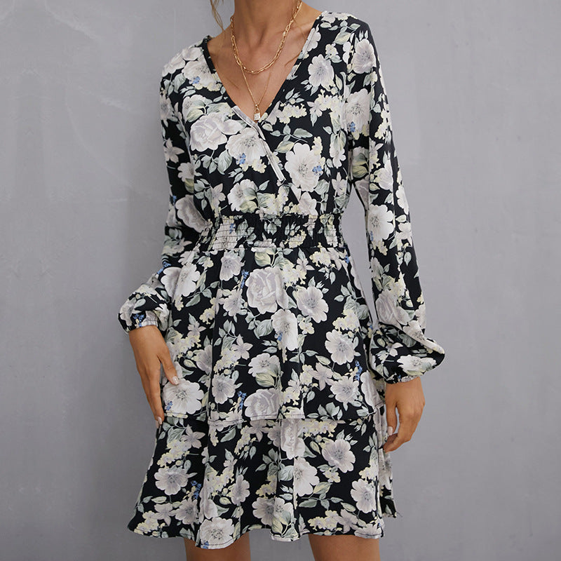 Damen Florales Minikleid mit Wickeloberteil, Smok-Taillenband und Stufenrock Drune