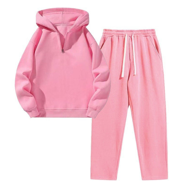 Damen nan Relax-Set mit kurzem Halbzip, übergroßer Kapuze und taillenhoher tapered Jogginghose Drune