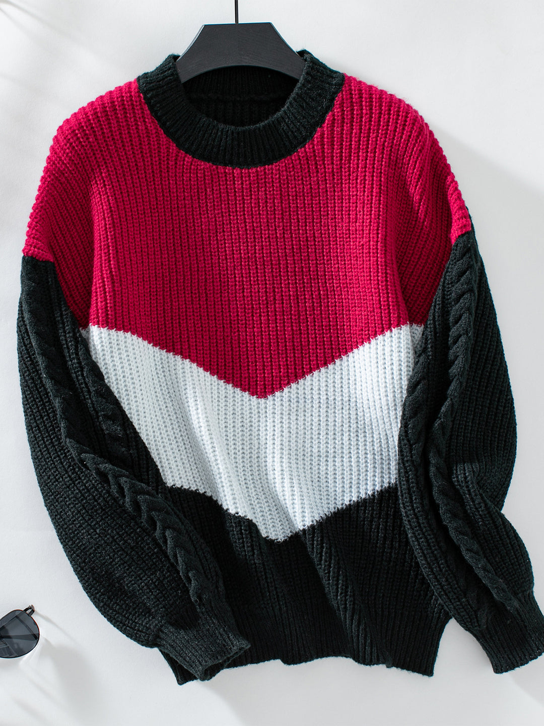 Damen Strickpullover mit modernen Farbblocklinien und Zopfmuster Drune