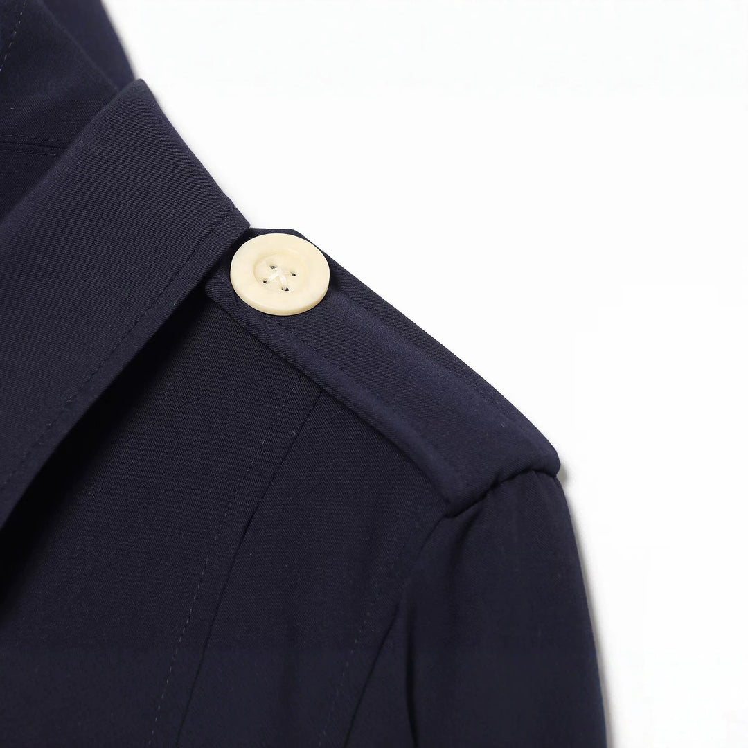 Damen Kurz geschnittene Utility-Jacke mit Schulterklappen und großen Kontrastknöpfen Drune