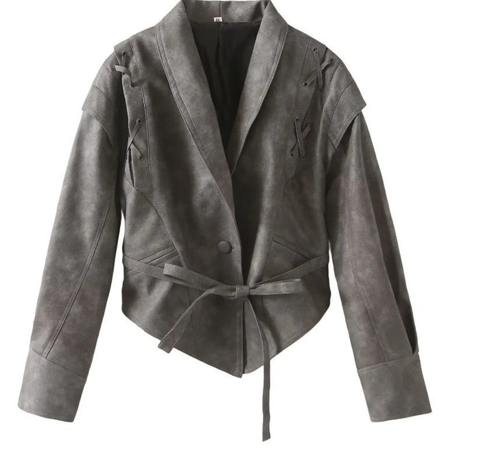 Damen Kurzjacke aus Wildlederoptik mit Wickelgürtel, Schalkragen und Schnürdetail Drune