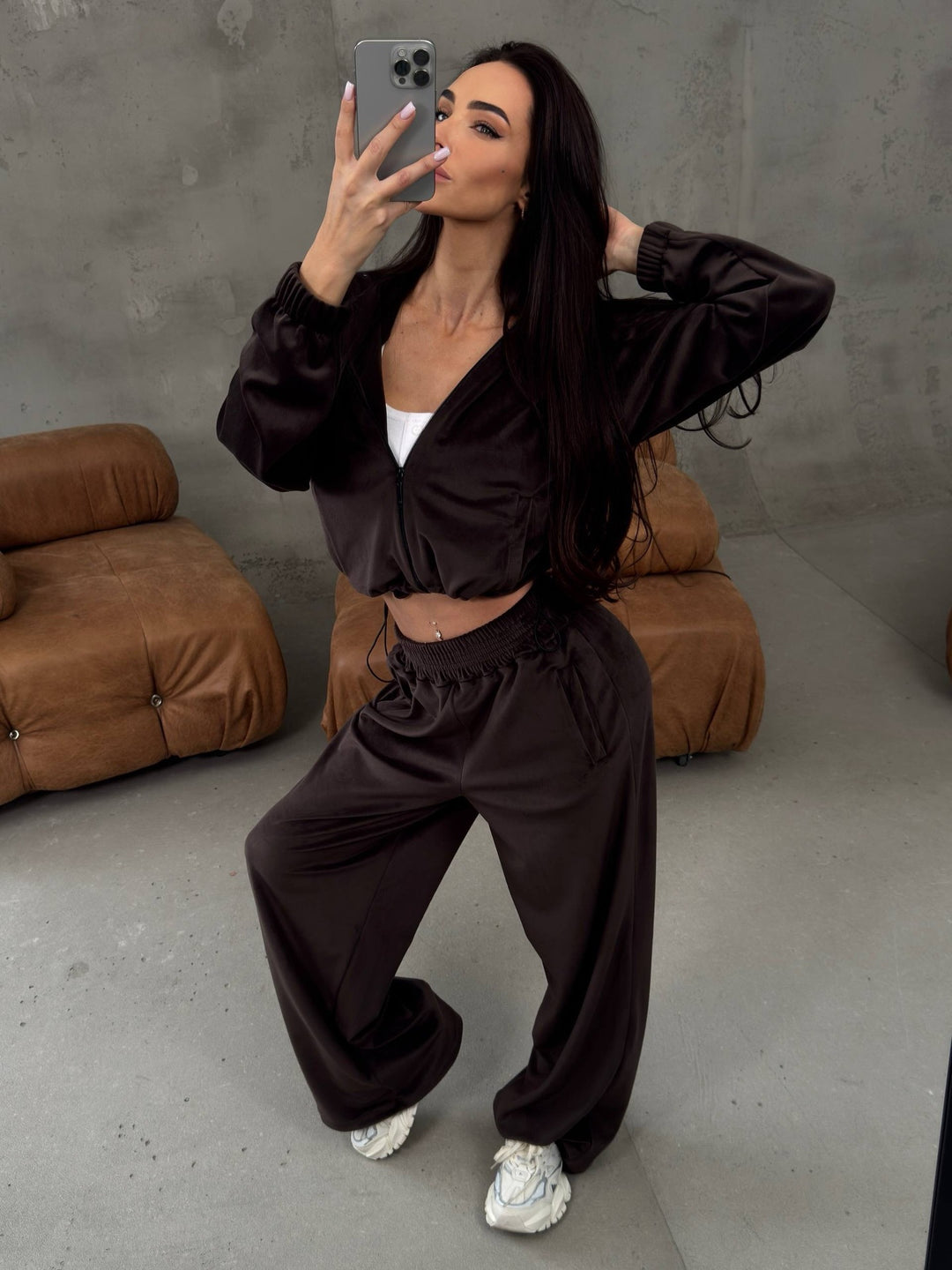 Damen weites Lounge-Set mit Cropped Zipjacke und High-Waist Relaxhose Drune