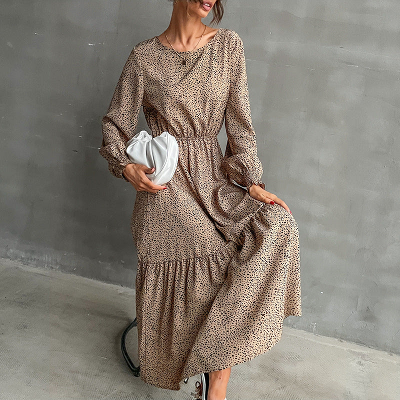Damen Langes Stufenmaxikleid mit elastischer Taillenraffung und feinem Punkteprint Drune