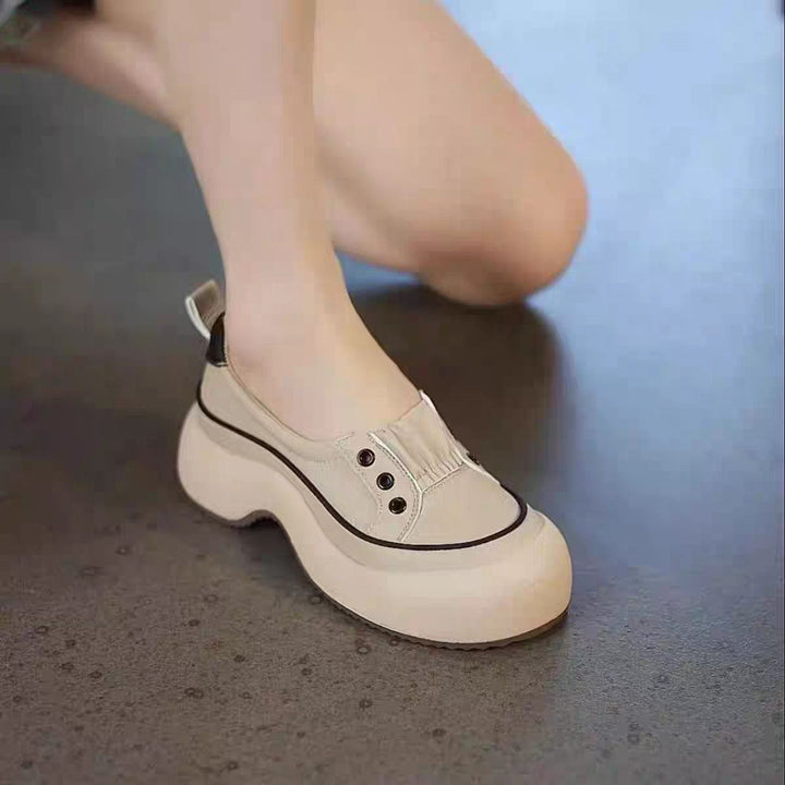Damen Lifestyle Slip-On Sneakers mit darunter liegendem Panel Drune