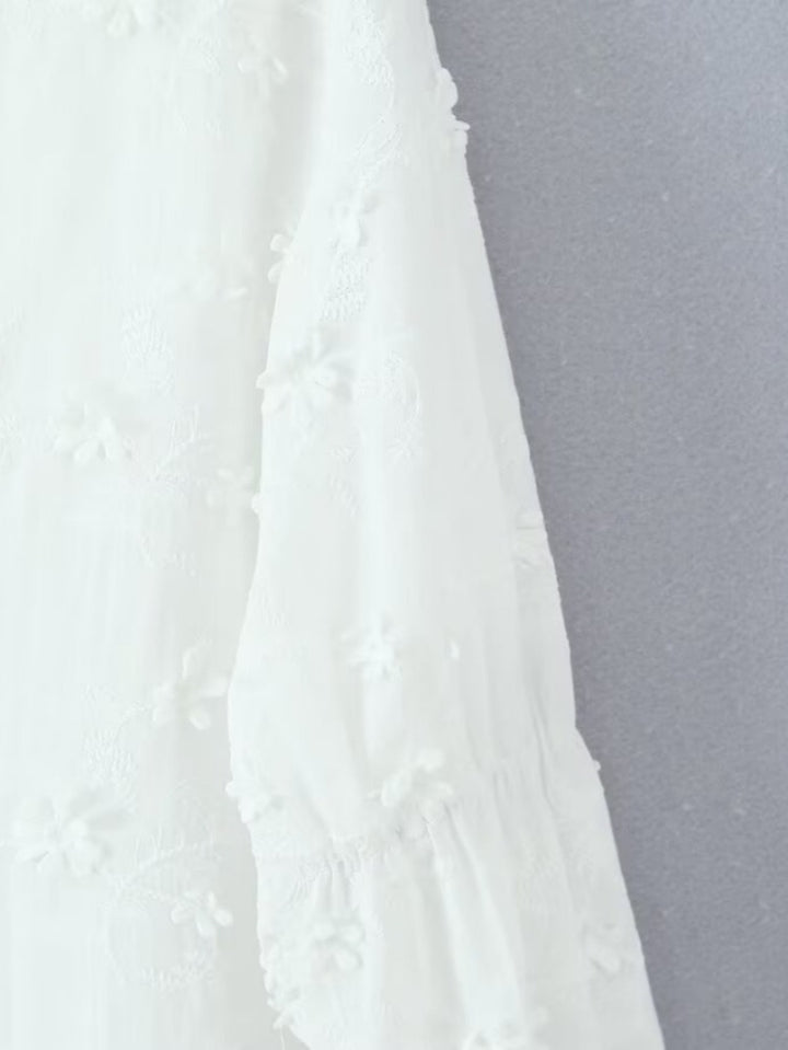 Damen luftiges Tunika-Kleid mit floralen Stickereien und Rüschensaum Drune