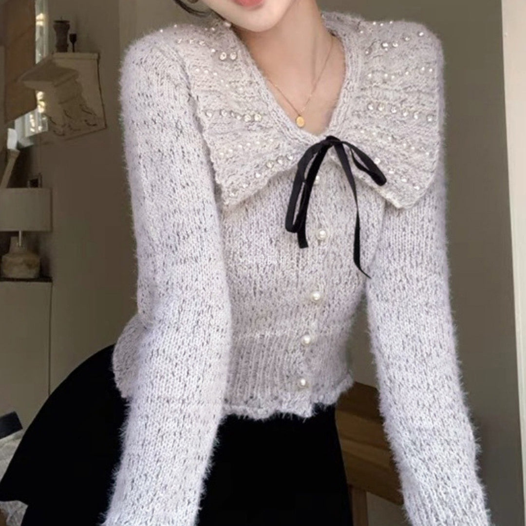 Damen Elegantes Strickoberteil mit Rüschenkragen und dekorativen Perlen Drune