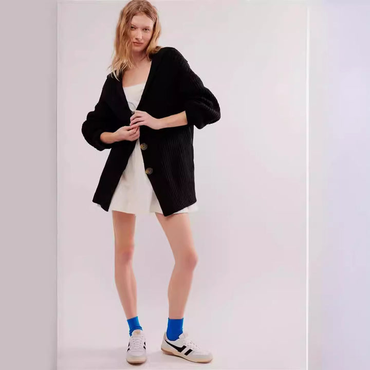 Damen Grobstrickjacke mit modernem Reverskragen und dekorativen Knöpfen Drune
