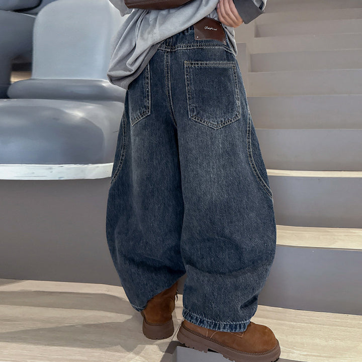 Damen weite Denim-Hose mit modernem Schnitt und einzigartigen Taschen Drune
