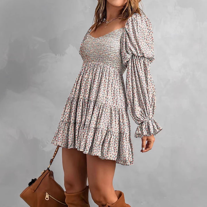 Damen Off-Shoulder Minikleid mit Smok-Oberteil, Volantstufen und gerafften Ballonärmeln Drune