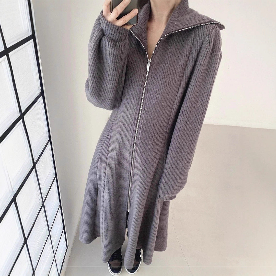 Damen Geripptes Strick-Midikleid mit Reißverschlusskragen und ausgestelltem Rock Drune