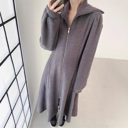 Damen Geripptes Strick-Midikleid mit Reißverschlusskragen und ausgestelltem Rock Drune
