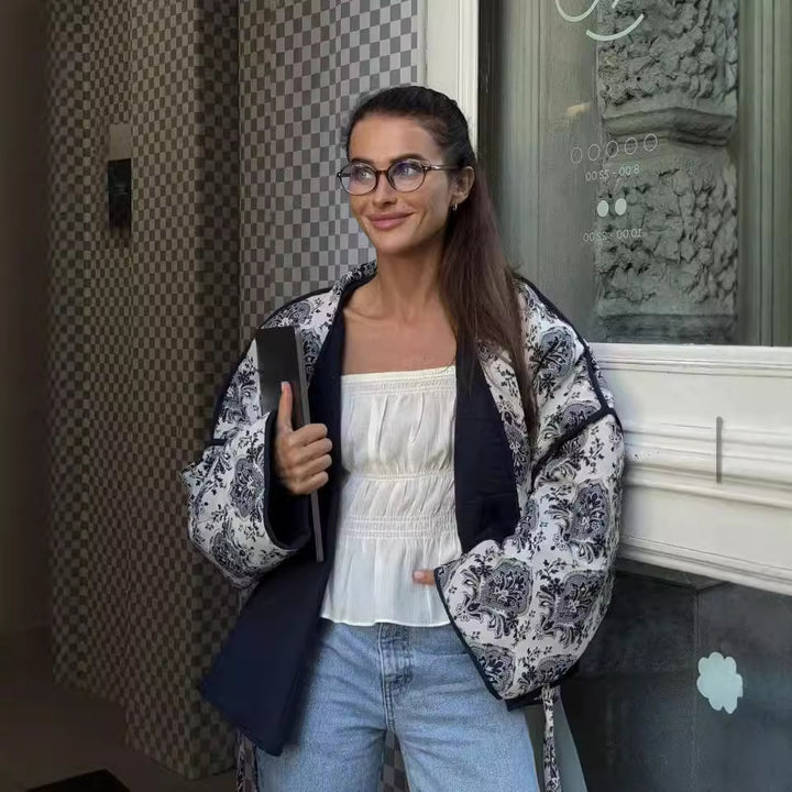 Damen gewattete Kimono-Jacke mit Taillengürtel und ornamentalem Print Drune