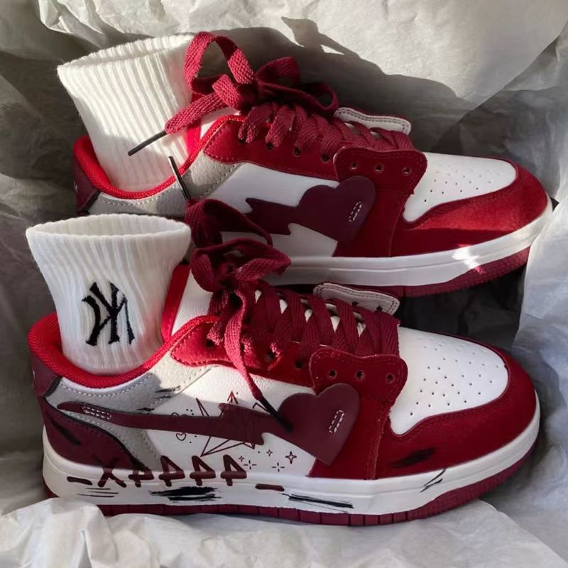 Damen Sneakers mit einzigartiger Herz-Applikation und modischem Detail Drune