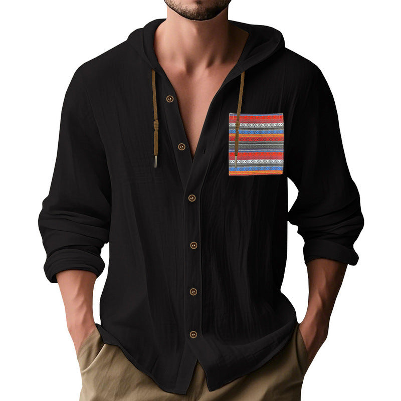 Herren nan leichte Kapuzenhemdjacke aus strukturierter Baumwollmischung mit Ethno‑Brusttasche und Knopfleiste Drune
