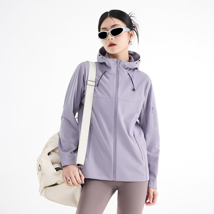 Damen Atmungsaktive Softshell-Regenjacke mit Kapuze, winddicht und minimalistischer Tech-Optik Drune