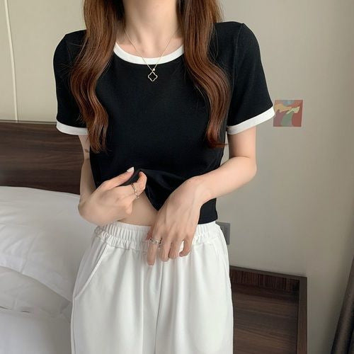 Damen Kurzarm T-Shirt mit kontrastierenden Abschlüssen und leichtem Baumwollstoff