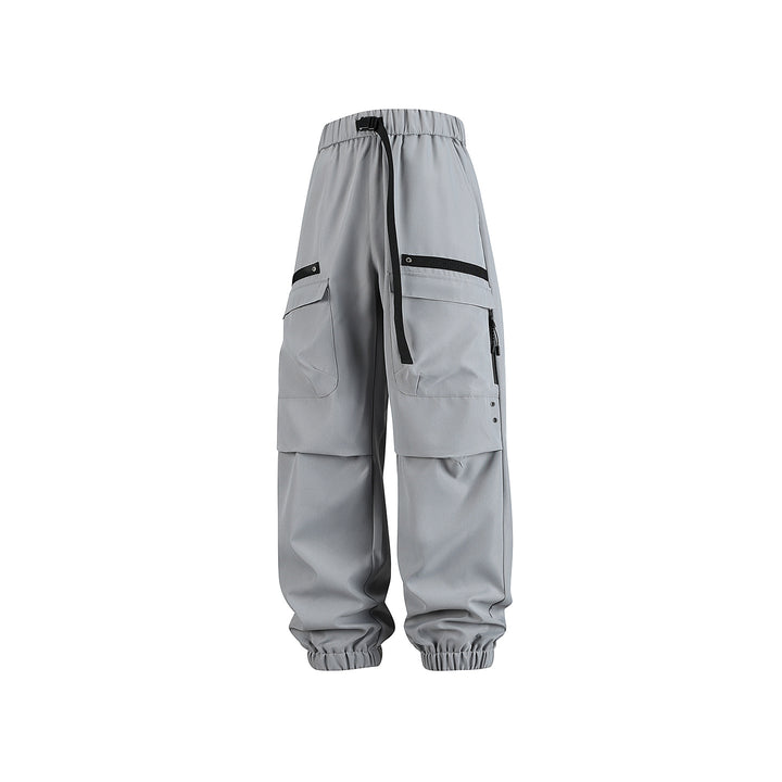 Herren weite Cargo-Jogginghose im Tech‑Utility‑Look mit elastischem Bund und multifunktionalen Klapptaschen Drune