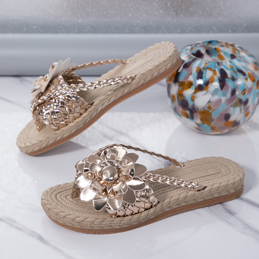 Damen Geflochtene Zehentrenner‑Sandalen mit XXL‑Blütenapplikation und gepolstertem Komfortfußbett Drune