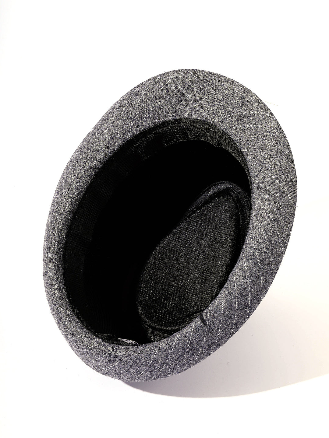 Damen eleganter Fedora-Hut mit gestreiftem Design und modischem Samtband Drune