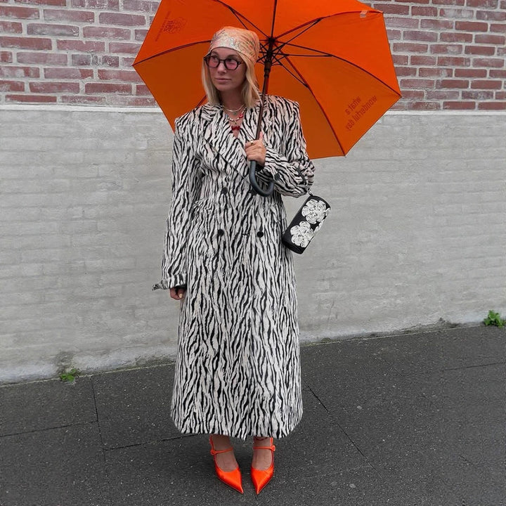 Damen modischer Langmantel mit animalischem Print Drune