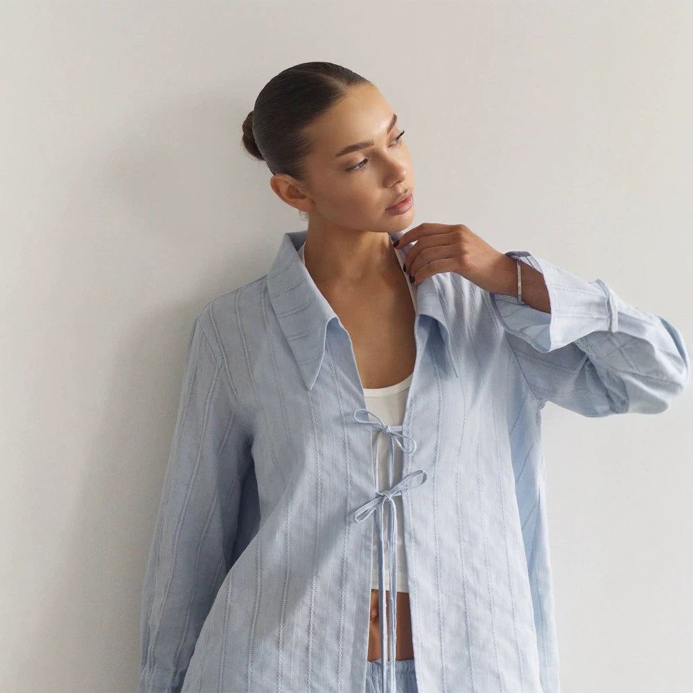Damen Locker fallende Leinenoptik-Bluse mit dekorativen Bindebändern und transparenter Streifenstruktur Drune