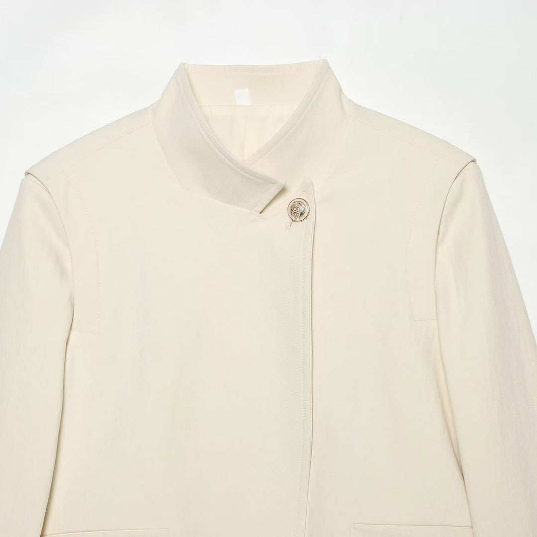 Damen Kurze Tailleurjacke mit Stehkragen, asymmetrischem Saum und Nahttaschen Drune