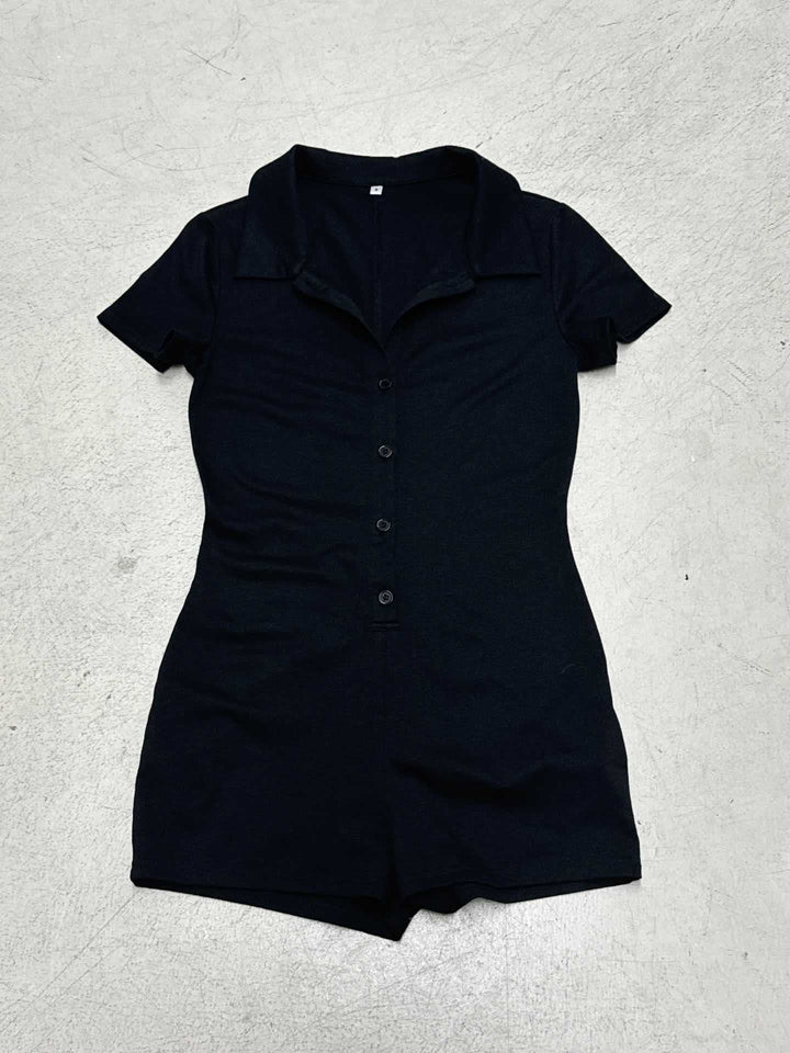 Damen Kurzoverall mit Knopfleiste und modernem Kragen Drune