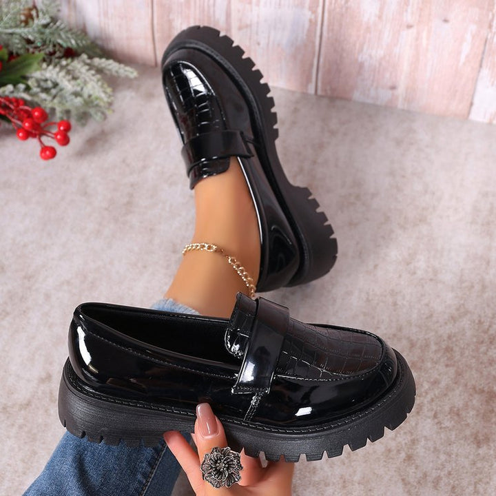 Damen klobige Lack-Loafer mit Kroko-Prägung und profilierter Gummisohle Drune