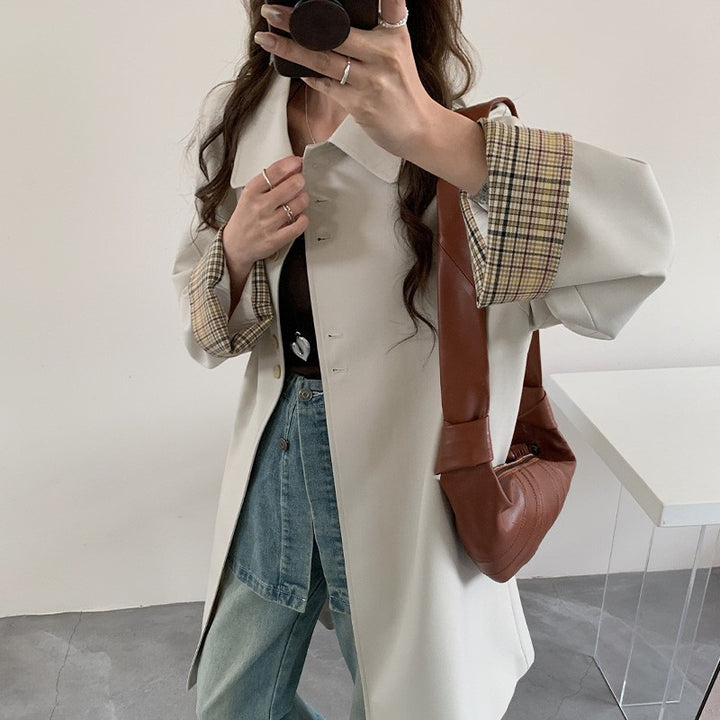 Damen leichter Trenchcoat mit kontrastierten Karomanschetten Drune