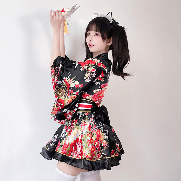 Damen Kimono Kleid mit einem verspielten Schnitt und floralen Akzenten Drune