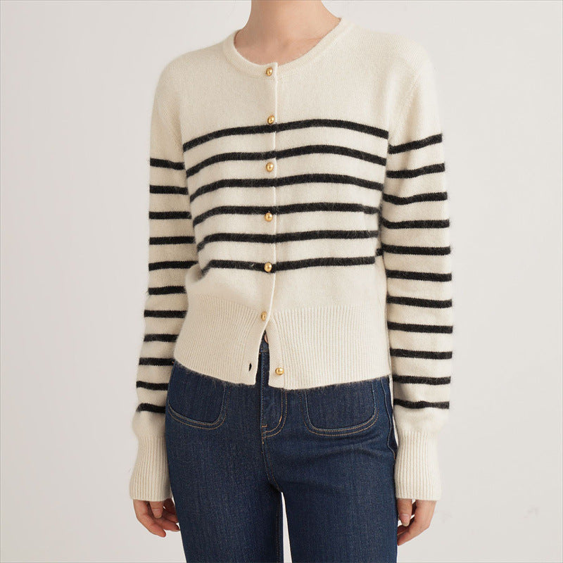 Damen modische Strickjacke mit Streifenmuster und dekorativen Knöpfen Drune
