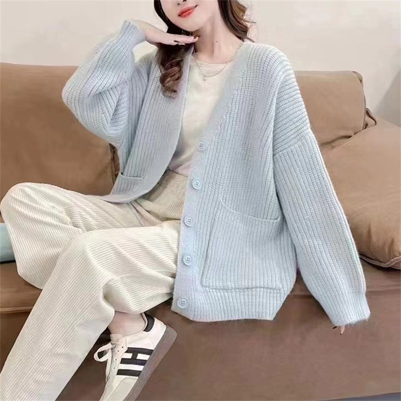 Damen Kuschelige Strickjacke mit tiefem V-Ausschnitt und praktischen Taschen Drune