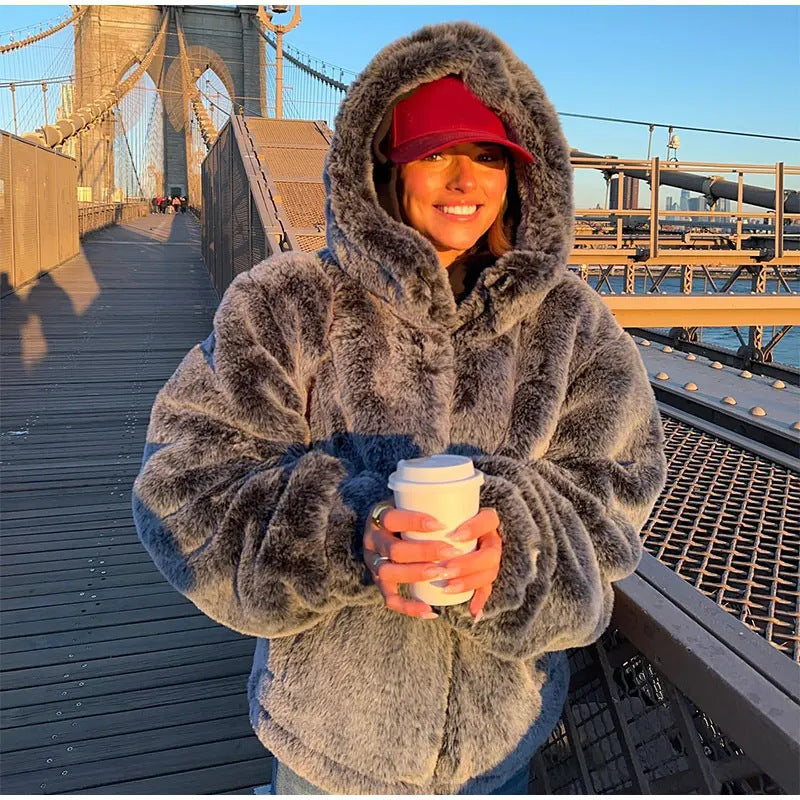 Damen Flauschige Teddyjacke mit hohem Kragen und praktischen Taschen Drune