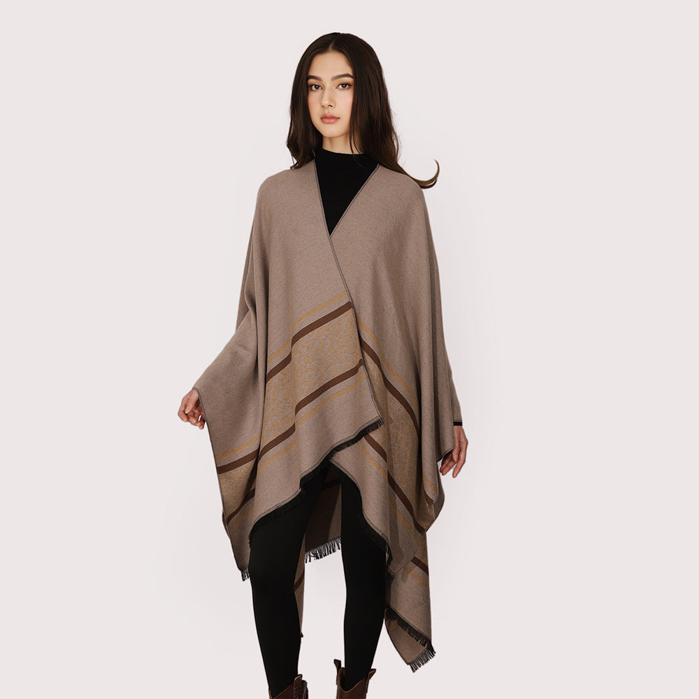 Damen Cape-Poncho aus Feinstrick mit Leoparden-Bordüre und asymmetrischem Saum Drune