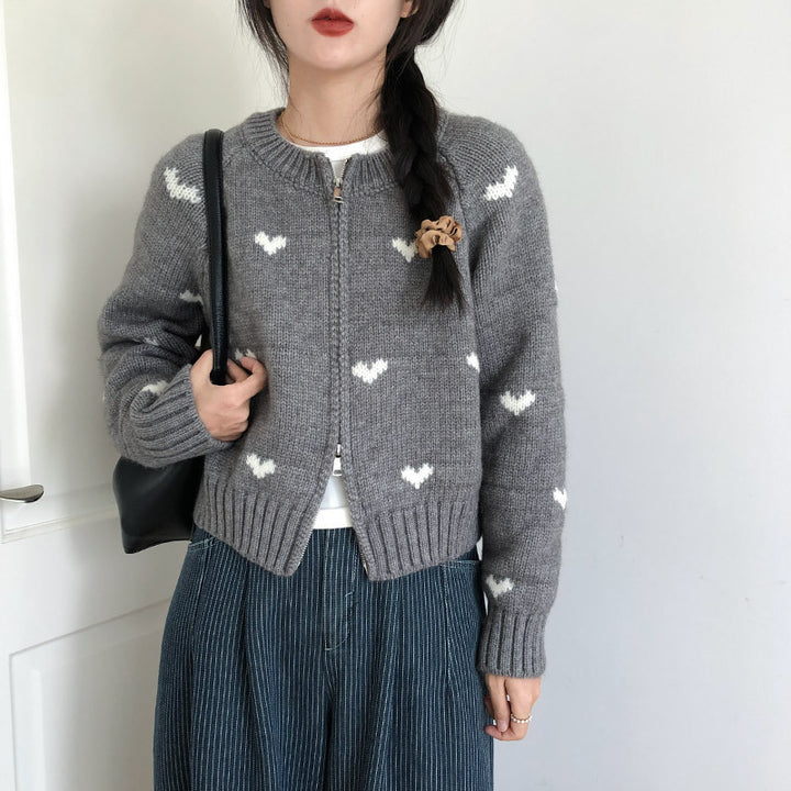 Damen gemütliche Strickjacke mit Herzmotiv und eleganter Knopfdetail Drune
