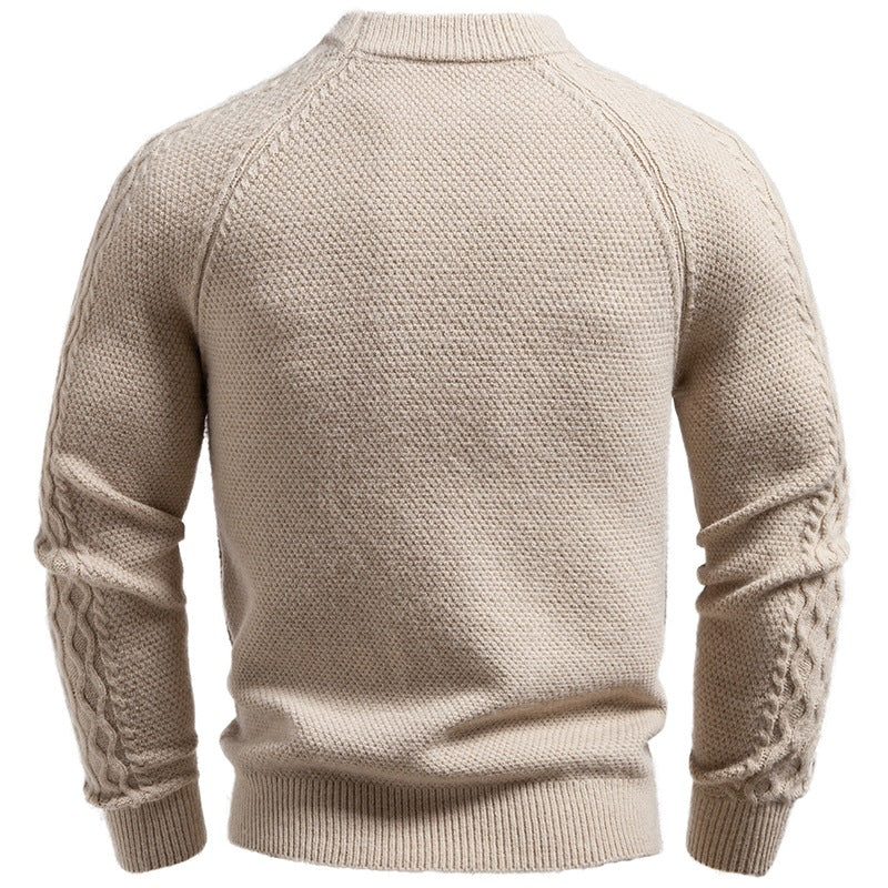 Herren Pullover aus Strukturstrick mit Rundhals, aufgesetzter Brusttasche und Zopfmuster-Ärmeln Drune