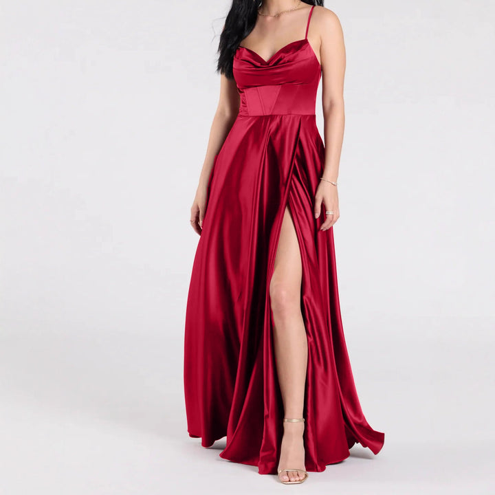 Damen Elegantes Abendkleid mit schimmerndem Satinfinish und tiefem Schlitz Drune