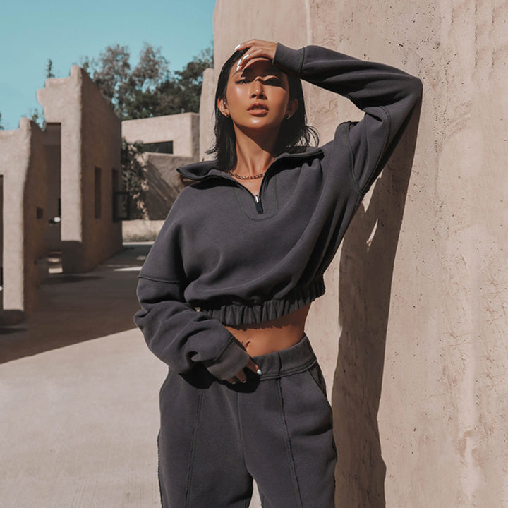 Damen kurzes Halbzip-Sweatshirt mit gerafftem Bund und hochgeschnittener Jogginghose Zweiteiler Drune