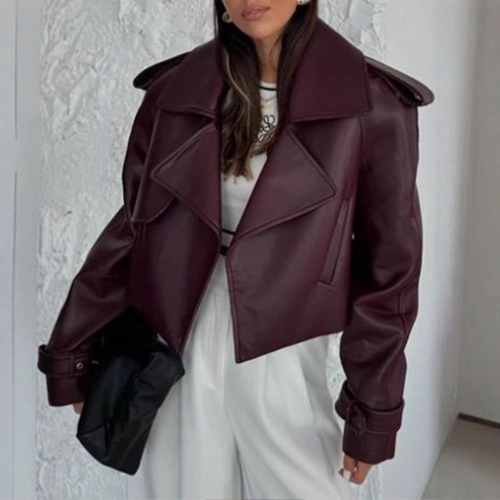 Damen Kunstlederjacke im cropped Stil mit modernen Details und praktischen Taschen Drune