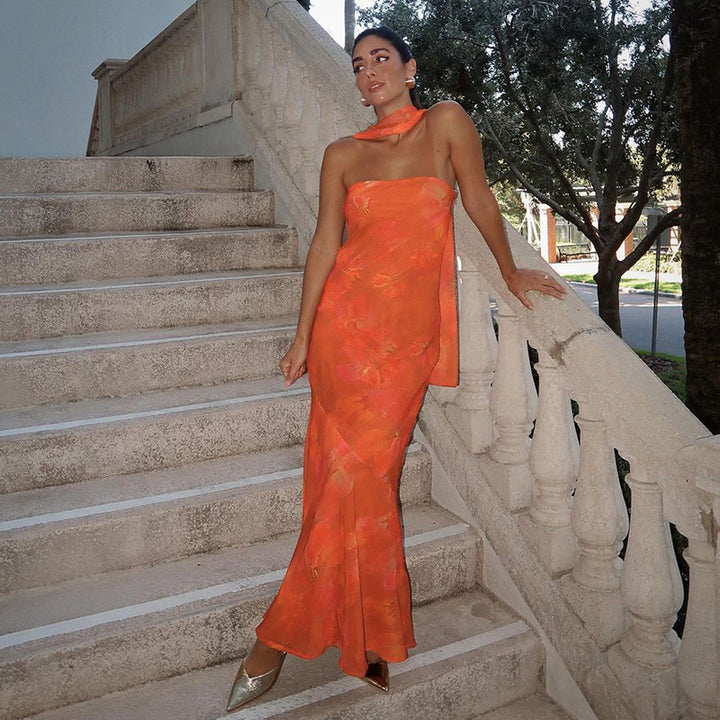 Damen Elegantes Blumenmaxikleid mit Halterneck und fließendem Stoff Drune